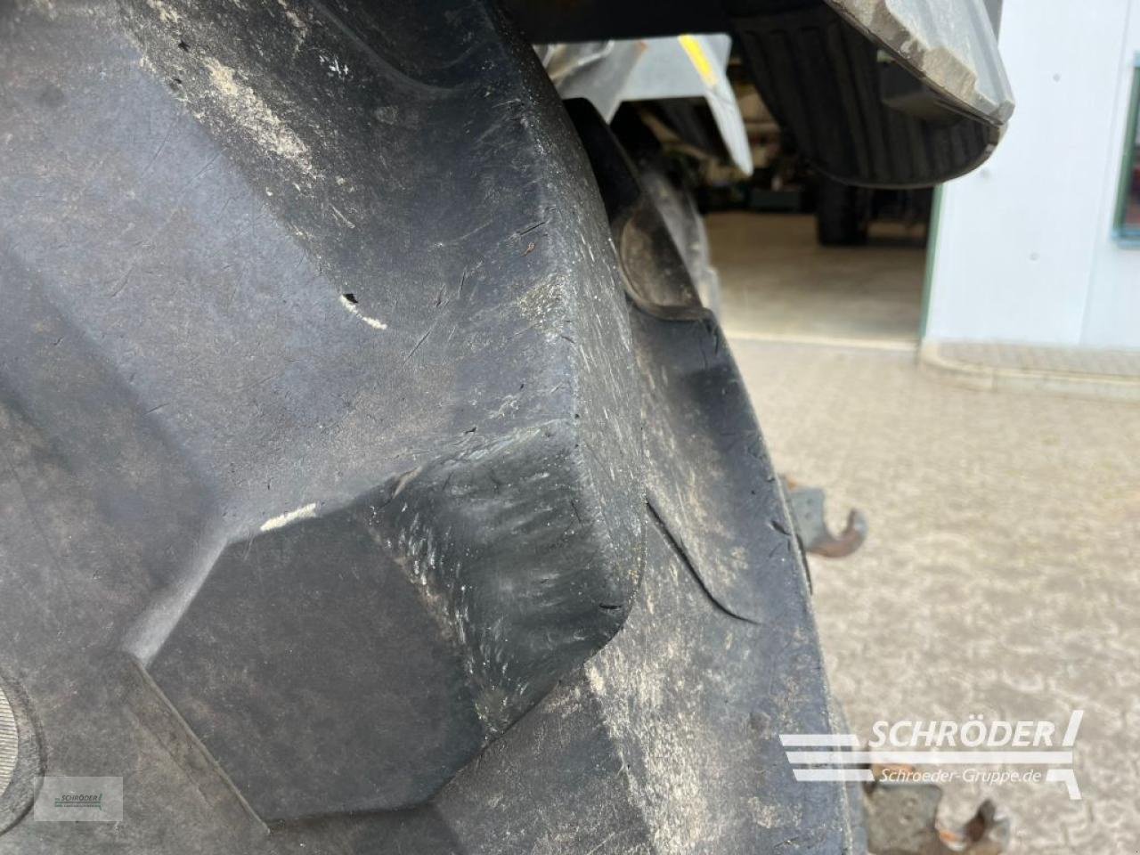 Traktor des Typs Fendt 828 S4 PROFI PLUS | DEFEKT, Gebrauchtmaschine in Wildeshausen (Bild 5)